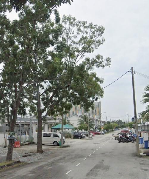 Rumah Bandar untuk Dijual di Bandar Saujana Putra (Tanjong Duabelas) - Abu Mansur - Exterior - PropertyGuru.com.my