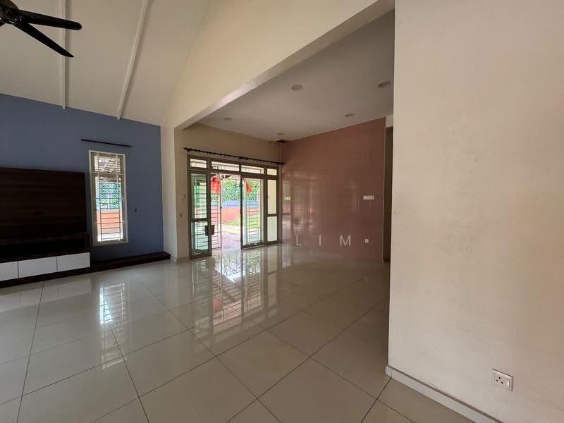Rumah Berkembar untuk Dijual di Taman Tasik Utama (Bukit Katil) - Ann Lim - PropertyGuru.com.my