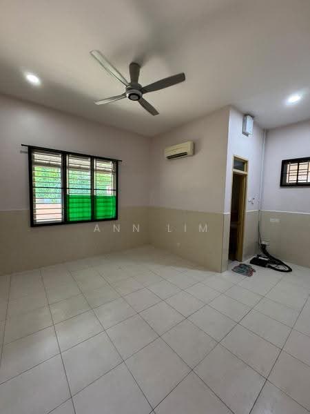 Rumah Berkembar untuk Dijual di Taman Tasik Utama (Bukit Katil) - Ann Lim - PropertyGuru.com.my