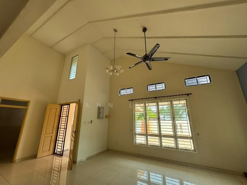 Rumah Berkembar untuk Dijual di Taman Tasik Utama (Bukit Katil) - Ann Lim - PropertyGuru.com.my