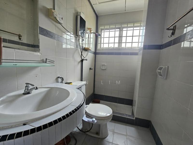 Kondominium untuk Disewa di Casuarina Park (Pandan Wangi) - Ann Lim - Bathroom - PropertyGuru.com.my