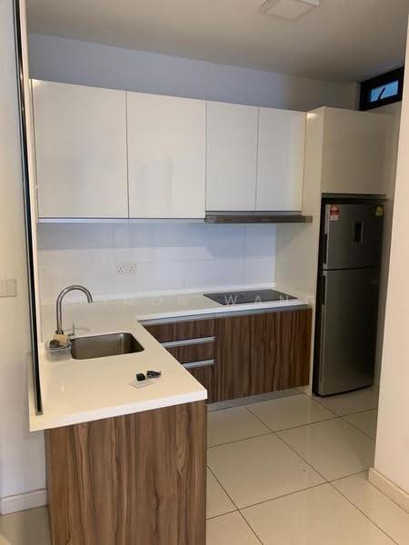 Kediaman Servis untuk Dijual di Setia Sky 88 - Simon Wang - Kitchen - PropertyGuru.com.my