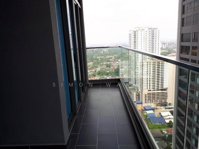 Kediaman Servis untuk Dijual di Setia Sky 88 - Simon Wang - Balcony - PropertyGuru.com.my