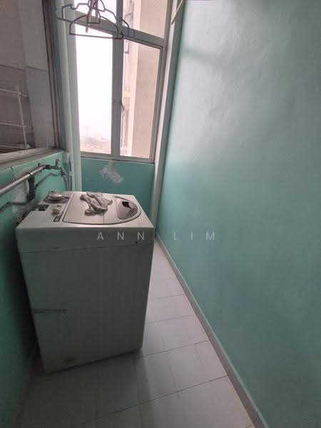 Pangsapuri untuk Disewa di Casmaria Apartment - Ann Lim - Balcony - PropertyGuru.com.my