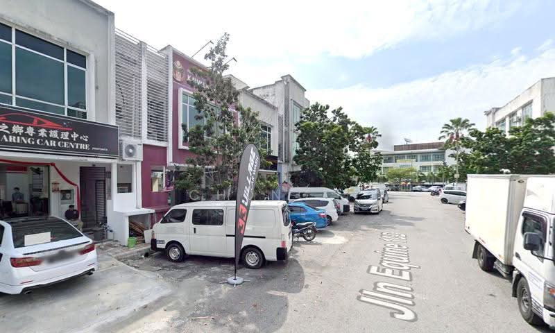 Shop / Office for Rent in Taman Equine (Seri Kembangan) - Chong . - Exterior - PropertyGuru.com.my