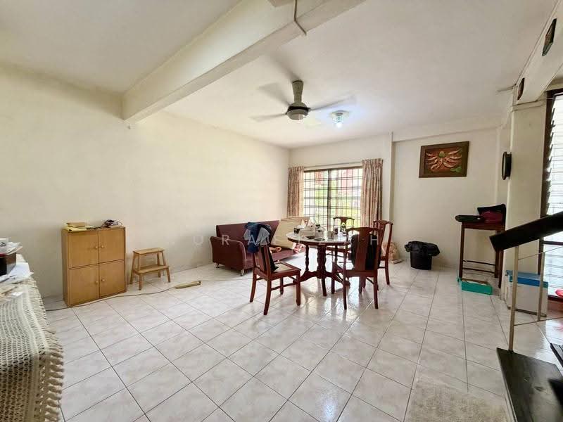 2-storey Terraced House for Sale in Subang Jaya (Selangor) - NoraFizah Gapar - Living Room - PropertyGuru.com.my