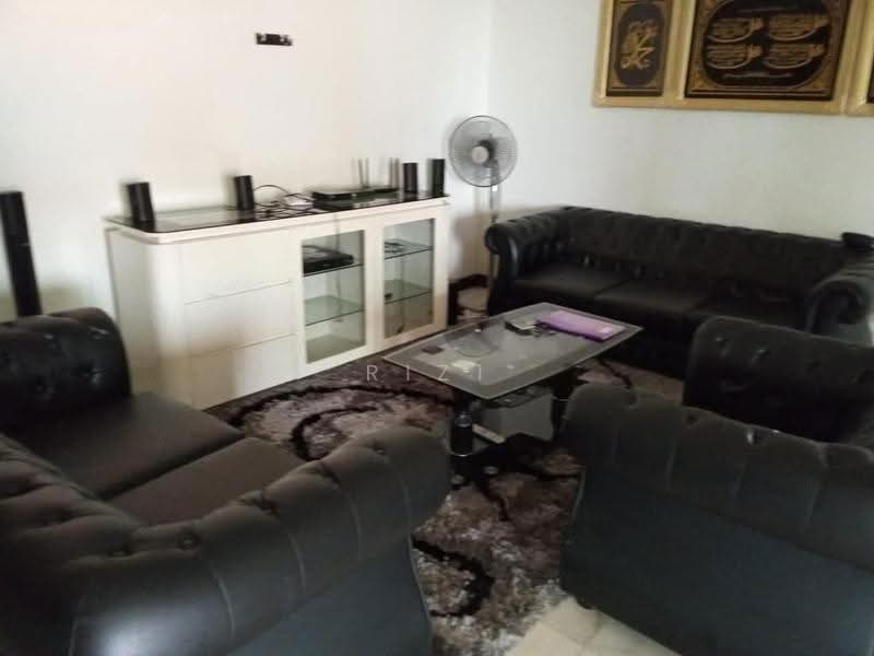 Kondominium untuk Disewa di Puteri Palma Condominiums - RIZ1 . - Living Room - PropertyGuru.com.my