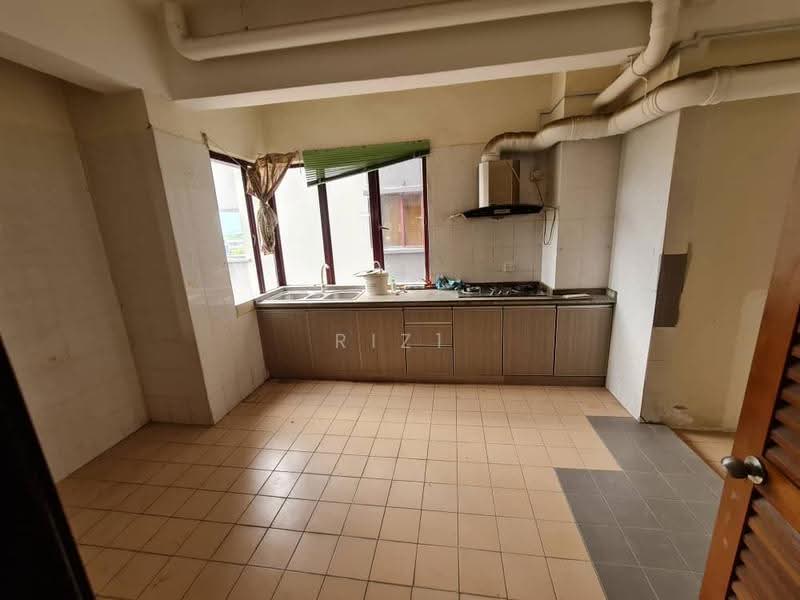 Kondominium untuk Disewa di Puteri Palma Condominiums - RIZ1 . - Kitchen - PropertyGuru.com.my