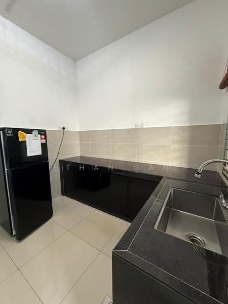 2-storey Terraced House for Rent in Austin (Johor Bahru) - Ethan Gan - Kitchen - PropertyGuru.com.my