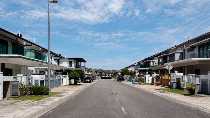 Semi-Detached House for Sale in Telok Panglima Garang (Selangor) - Eryna Sairy - Exterior - PropertyGuru.com.my