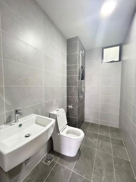 Kediaman Servis untuk Dijual di Twin Tower Residence - Simon Wang - PropertyGuru.com.my
