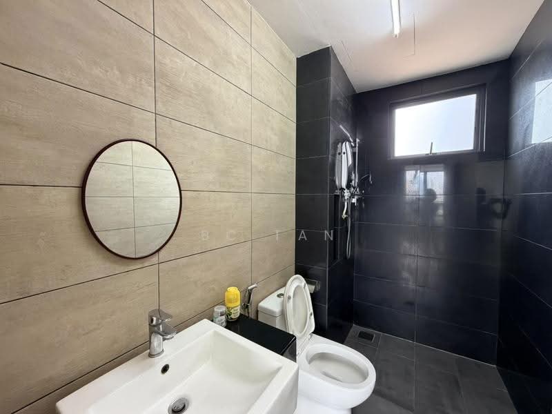 Kondominium untuk Dijual di Legend Heights - BC TAN - Bathroom - PropertyGuru.com.my