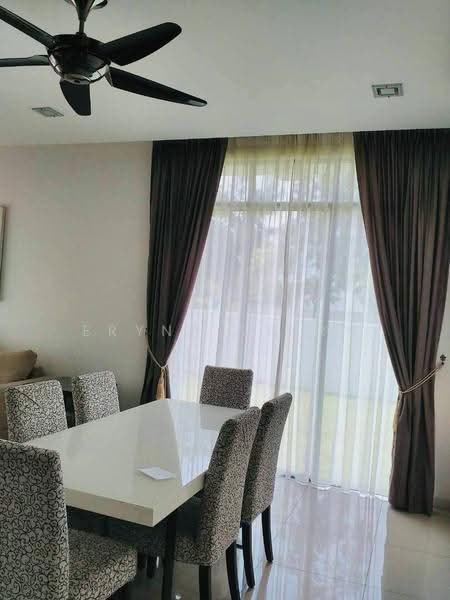 Rumah Teres untuk Dijual di Cyberjaya (Selangor) - Eryna Sairy - Dining Room - PropertyGuru.com.my