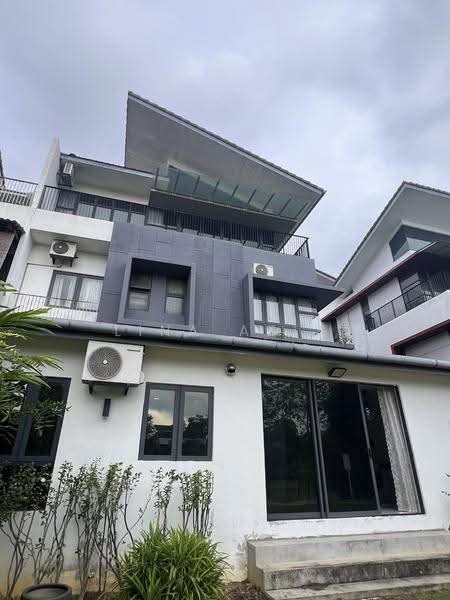 Semi-Detached House for Sale in Petaling Jaya (Selangor) - Lina Aziz - Exterior - PropertyGuru.com.my