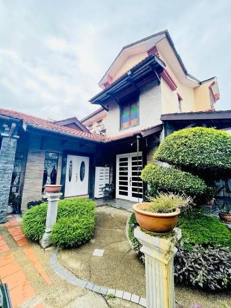 Rumah Berkembar untuk Dijual di Ukay Perdana (Ulu Kelang) - Eryna Sairy - Exterior - PropertyGuru.com.my
