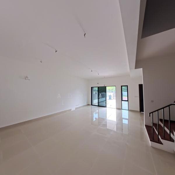 2-storey Terraced House for Sale in Bandar Kinrara (Selangor) - Adrian Leong - Living Room - PropertyGuru.com.my