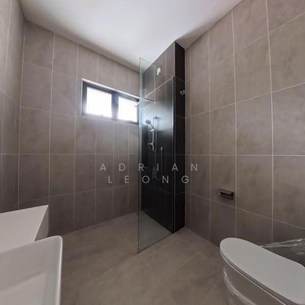 2-storey Terraced House for Sale in Bandar Kinrara (Selangor) - Adrian Leong - Bathroom - PropertyGuru.com.my