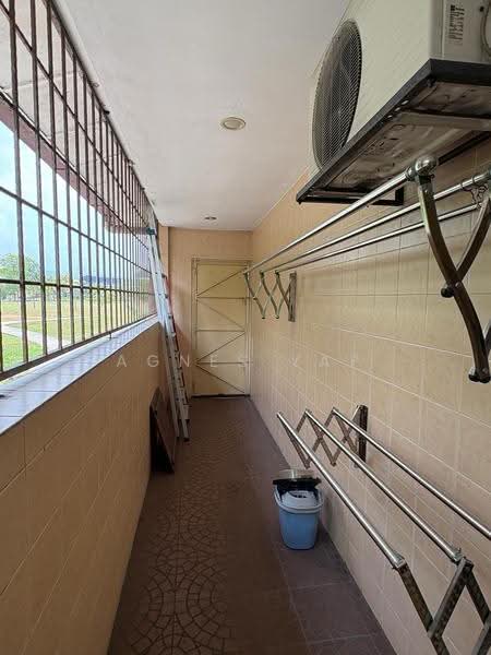 Terraced House for Sale in Bukit Rahman Putra (Sungai Buloh) - Agnes Yap - Balcony - PropertyGuru.com.my