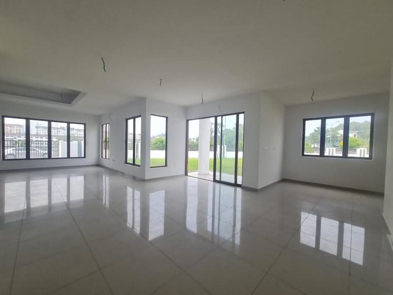 2-storey Terraced House for Sale in Bandar Kinrara Seksyen 6 (Bandar Kinrara) - Shu Wai - Living Room - PropertyGuru.com.my