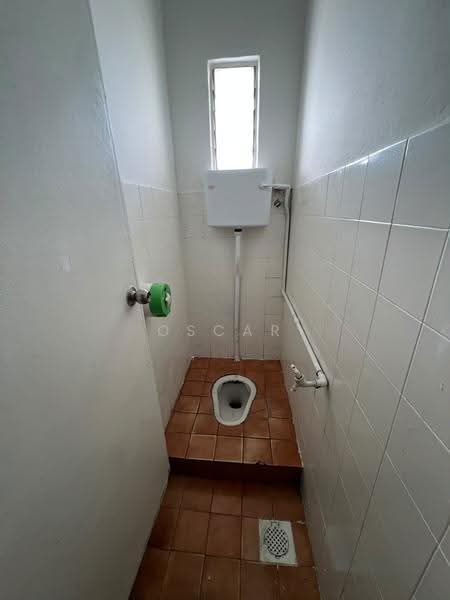 Shop for Rent in Bandar Menjalara (Kuala Lumpur) - Oscar Lee - Bathroom - PropertyGuru.com.my