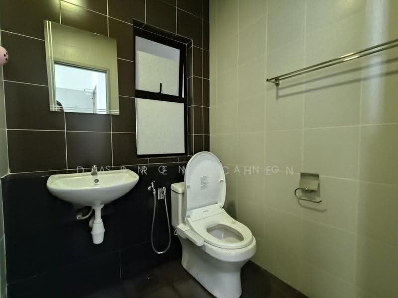 Apartment for Sale at Austin Regency (Pangsapuri Austin Perdana) - Simon Wang - Bathroom - PropertyGuru.com.my