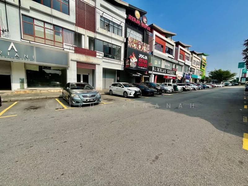 Shop for Rent in Seksyen 7 (Shah Alam) - Amirun Kinanah - Exterior - PropertyGuru.com.my