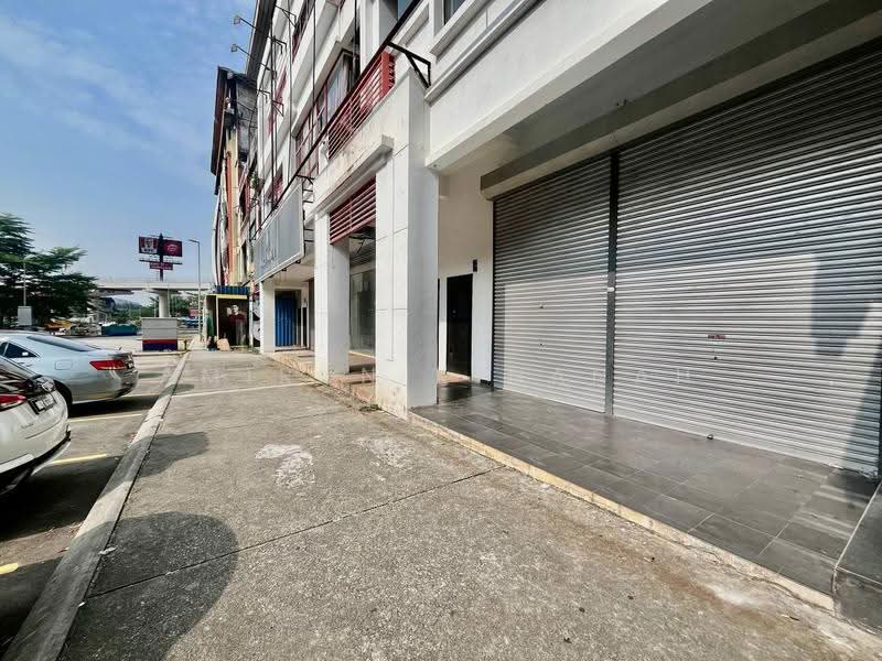 Shop for Rent in Seksyen 7 (Shah Alam) - Amirun Kinanah - Exterior - PropertyGuru.com.my