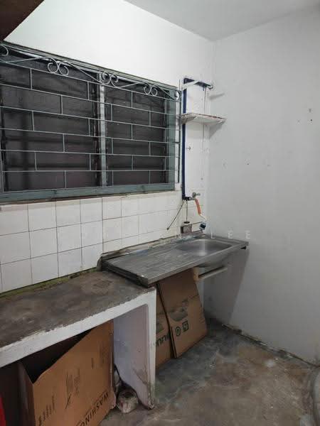 Flat for Rent at Rifle Range - Correen Lee - Kitchen - PropertyGuru.com.my