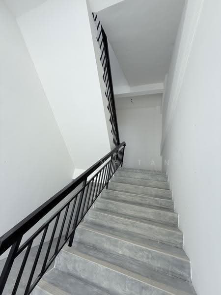 Kilang Berkembar untuk Dijual di Kampung Teluk Mengkuang (Telok Panglima Garang) - Joanne Tan - Interior - PropertyGuru.com.my