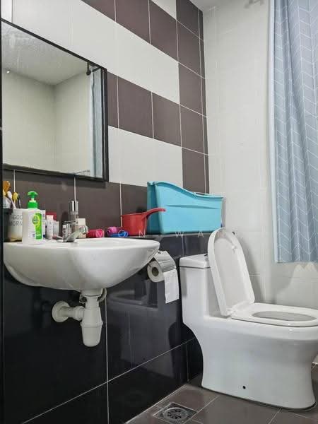 Apartment for Sale at Austin Regency (Pangsapuri Austin Perdana) - Simon Wang - Bathroom - PropertyGuru.com.my