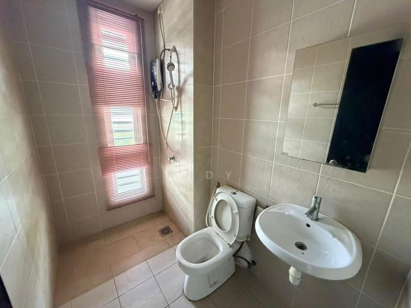 Rumah Teres 3-Tingkat untuk Dijual di Rawang (Selangor) - Andy Yap - Bathroom - PropertyGuru.com.my
