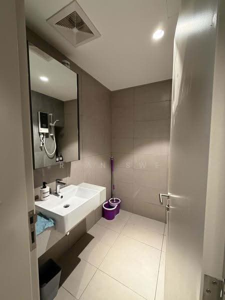 Soho for Sale in Damansara Perdana (Selangor) - Ryan Swe - Bathroom - PropertyGuru.com.my