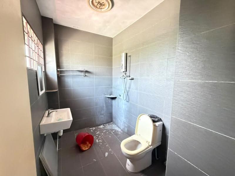Bungalow House untuk Dijual di Rawang (Selangor) - Andy Yap - Bathroom - PropertyGuru.com.my