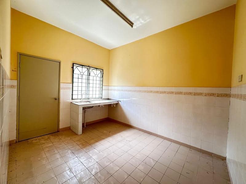 Rumah Teres 2-Tingkat untuk Dijual di Rawang (Selangor) - Andy Yap - Kitchen - PropertyGuru.com.my