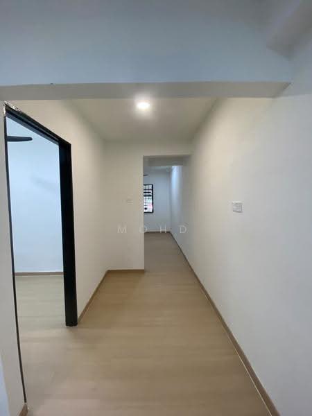 2-storey Terraced House for Sale in Johor Bahru (Johor) - Mohd Redzuan - Corridor - PropertyGuru.com.my