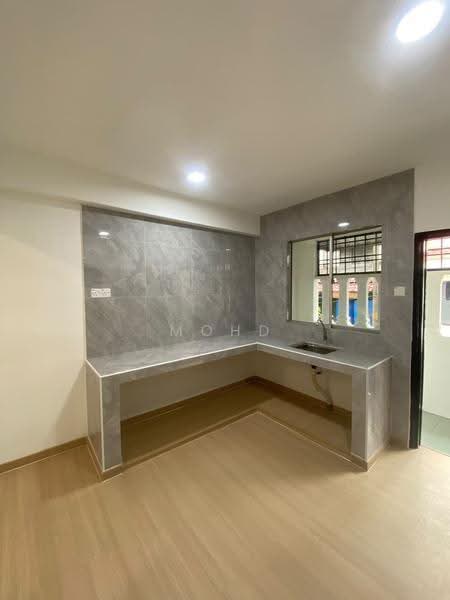 2-storey Terraced House for Sale in Johor Bahru (Johor) - Mohd Redzuan - Kitchen - PropertyGuru.com.my