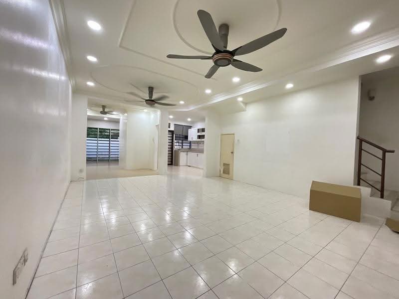 Rumah Teres 2-Tingkat untuk Dijual di Rawang (Selangor) - Andy Yap - Living Room - PropertyGuru.com.my