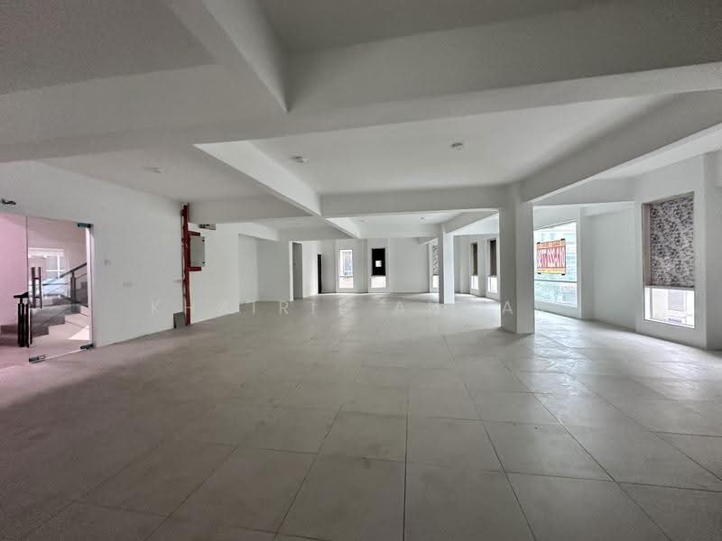 Shop / Office for Rent in Kota Damansara (Selangor) - Khairil Anwar Sirajudin - Interior - PropertyGuru.com.my