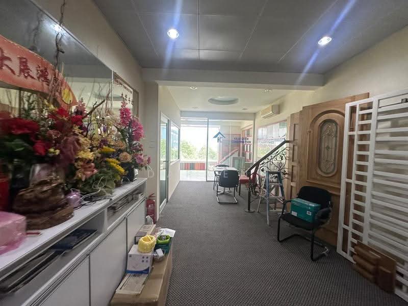 Shop / Office for Sale in Batu Maung (Penang) - Darren Lye - Interior - PropertyGuru.com.my