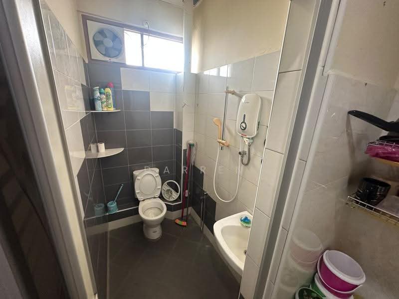 Shop / Office for Sale in Batu Maung (Penang) - Darren Lye - Bathroom - PropertyGuru.com.my