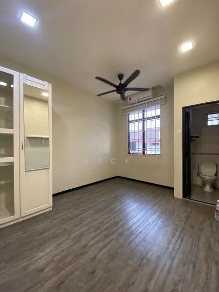 Rumah Teres 2-Tingkat untuk Disewa di Taman Desa Tebrau (Tebrau) - Jack Chai - Interior - PropertyGuru.com.my