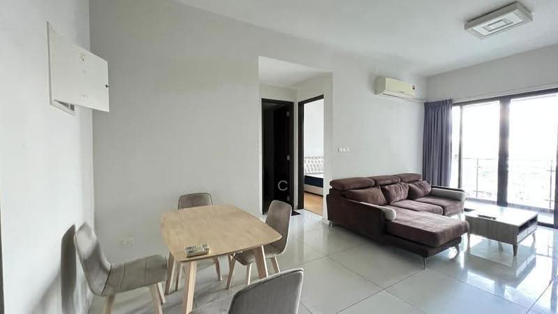 Condominium for Rent at Lovell @ Country Garden Danga Bay - YC Fung - Living Room - PropertyGuru.com.my