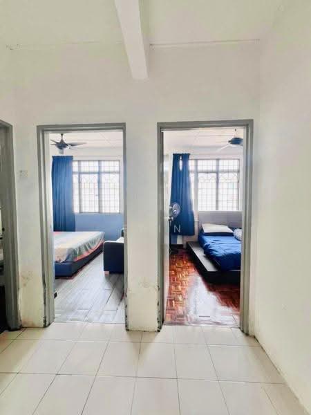 Pangsapuri untuk Disewa di Pangsapuri Sri Baiduri - Erin Yusof - Bedroom - PropertyGuru.com.my