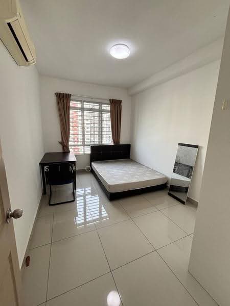Apartment for Sale at Austin Suites (Permata Austin) - Simon Wang - Bedroom - PropertyGuru.com.my