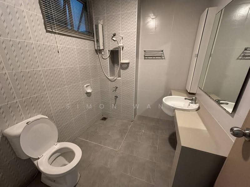Apartment for Sale at Austin Suites (Permata Austin) - Simon Wang - Bathroom - PropertyGuru.com.my