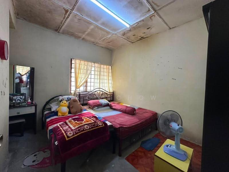 Rumah Teres 2-Tingkat untuk Dijual di Taman Puteri Wangsa (Ulu Tiram) - Zack Chow - Bedroom - PropertyGuru.com.my