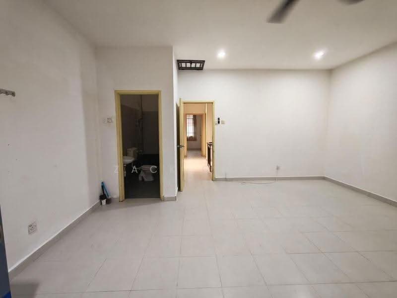 2-storey Terraced House for Sale in Bandar Jaya Putra (Johor Bahru) - Zack Chow - Living Room - PropertyGuru.com.my
