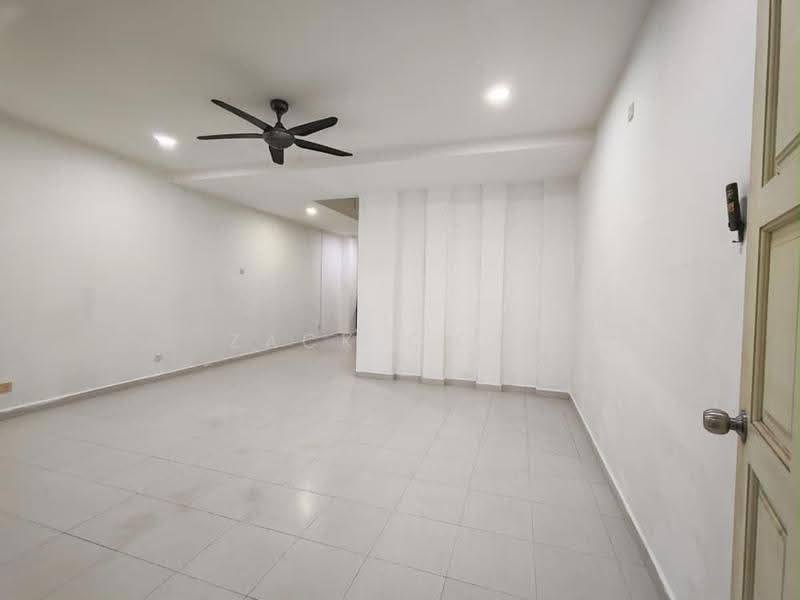 2-storey Terraced House for Sale in Bandar Jaya Putra (Johor Bahru) - Zack Chow - Living Room - PropertyGuru.com.my