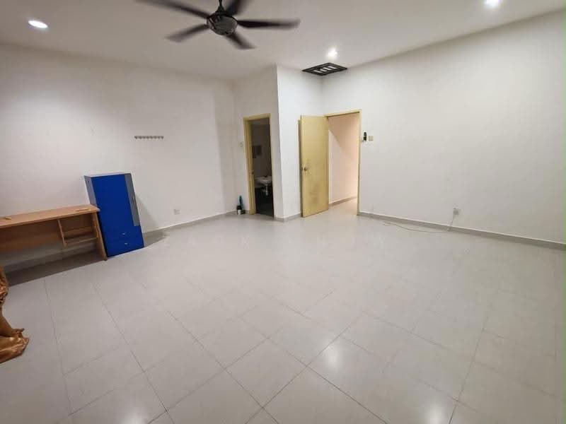 2-storey Terraced House for Sale in Bandar Jaya Putra (Johor Bahru) - Zack Chow - Living Room - PropertyGuru.com.my