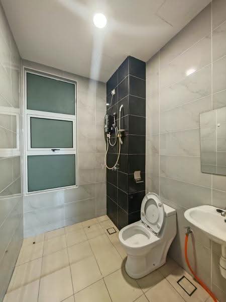 Kediaman Servis untuk Disewa di D'carlton (Residensi Seri Mega) - YC Fung - Bathroom - PropertyGuru.com.my